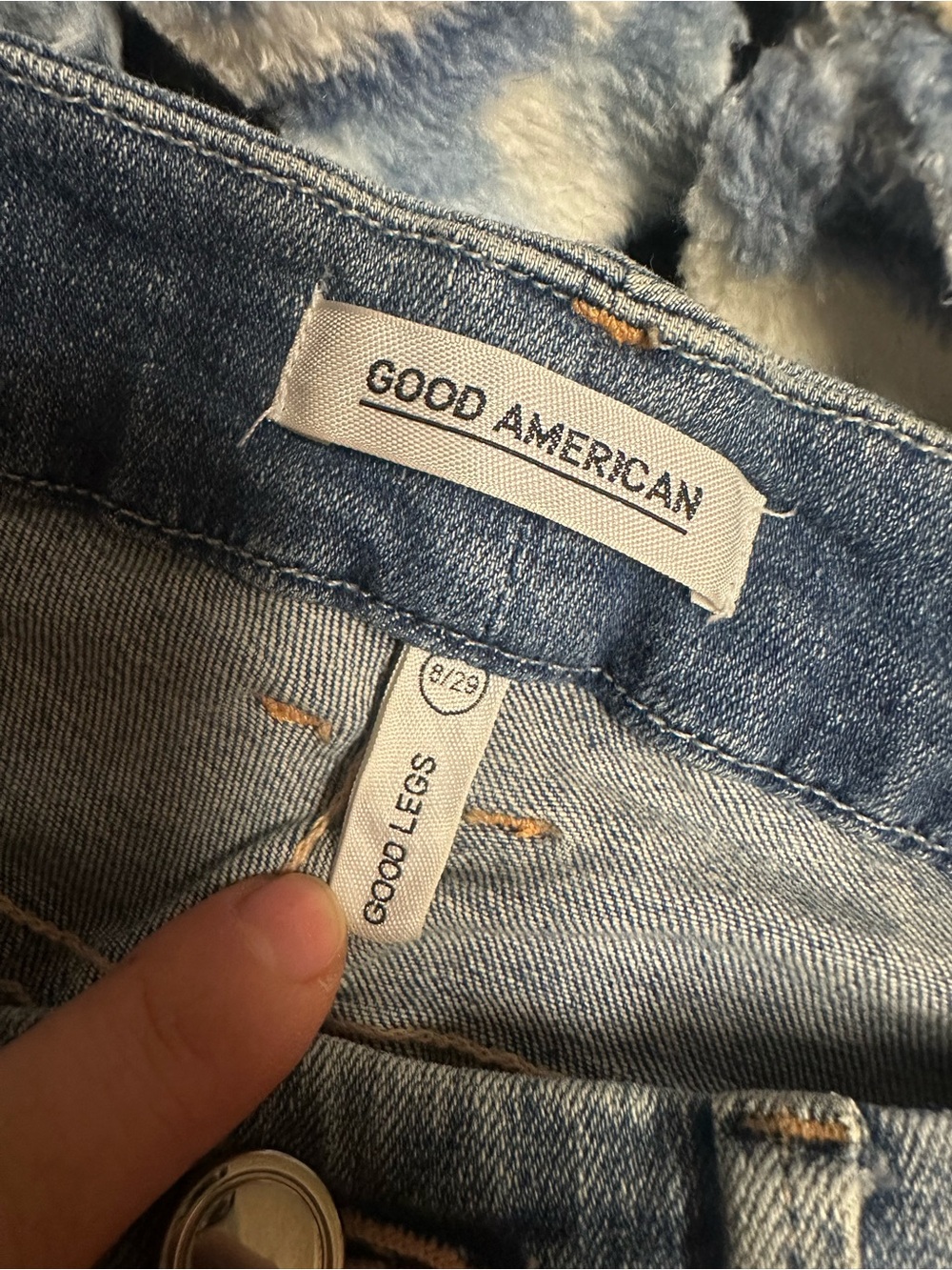 Good American Dark Blue Skinny Jeans with Subtle Distressing - Picture 3 of 4